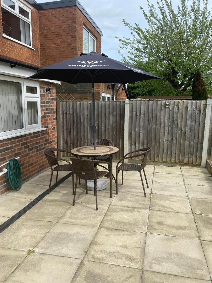 Greenwood Manchester Luaran gambar